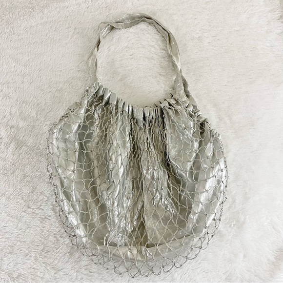 Jeffrey Lawrence for Lawrence Bentley Silver Fishnet Farmer Bag - Picture 1 of 5